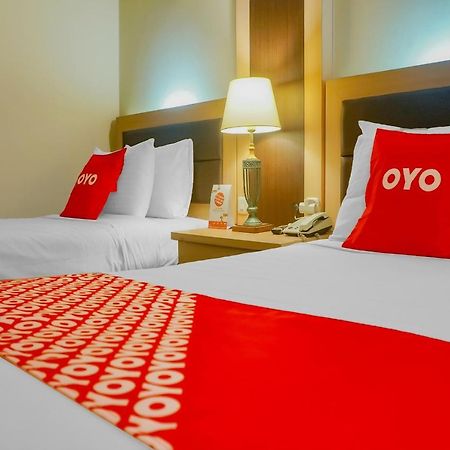Oyo 3967 Hotel Pantai Wisata Makassar Eksteriør billede