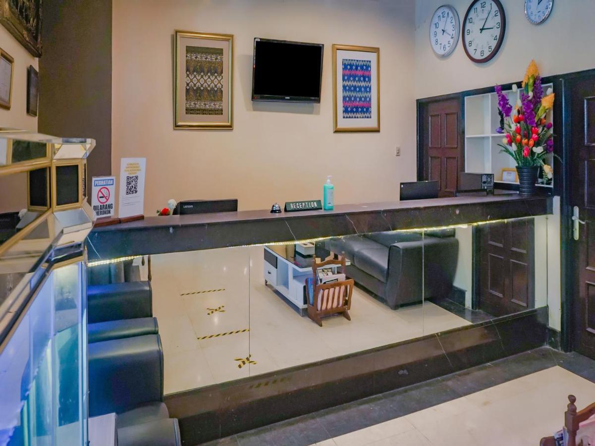 Oyo 3967 Hotel Pantai Wisata Makassar Eksteriør billede
