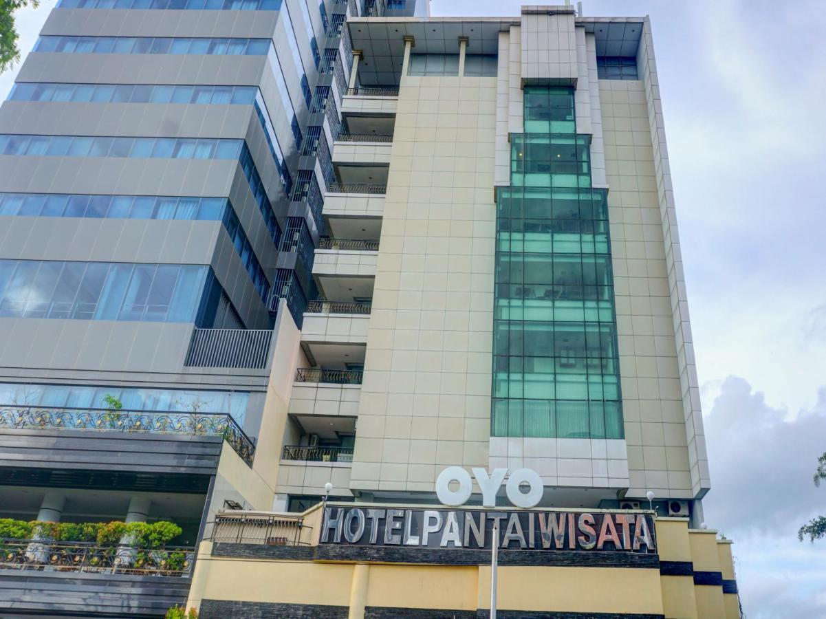 Oyo 3967 Hotel Pantai Wisata Makassar Eksteriør billede