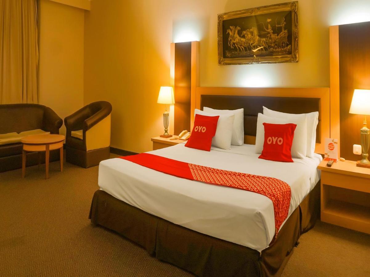 Oyo 3967 Hotel Pantai Wisata Makassar Eksteriør billede