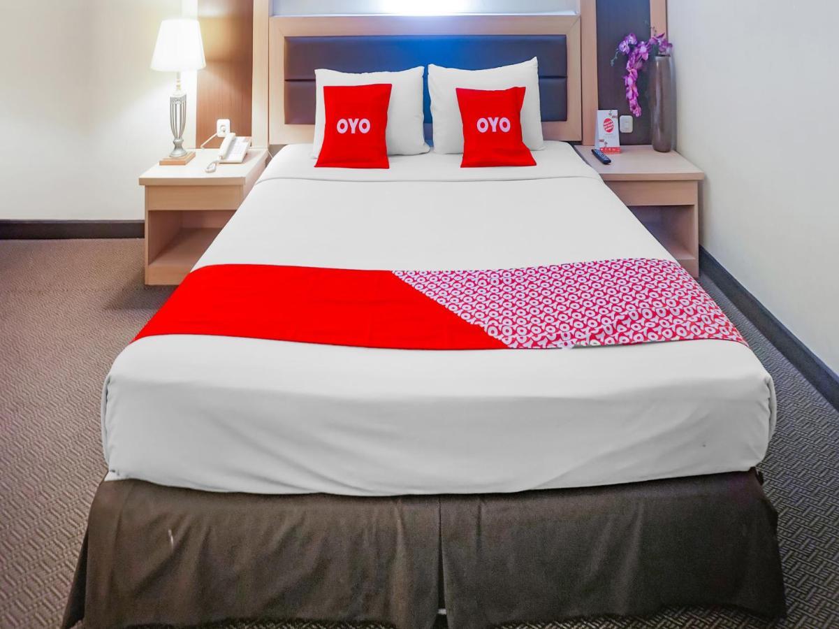 Oyo 3967 Hotel Pantai Wisata Makassar Eksteriør billede
