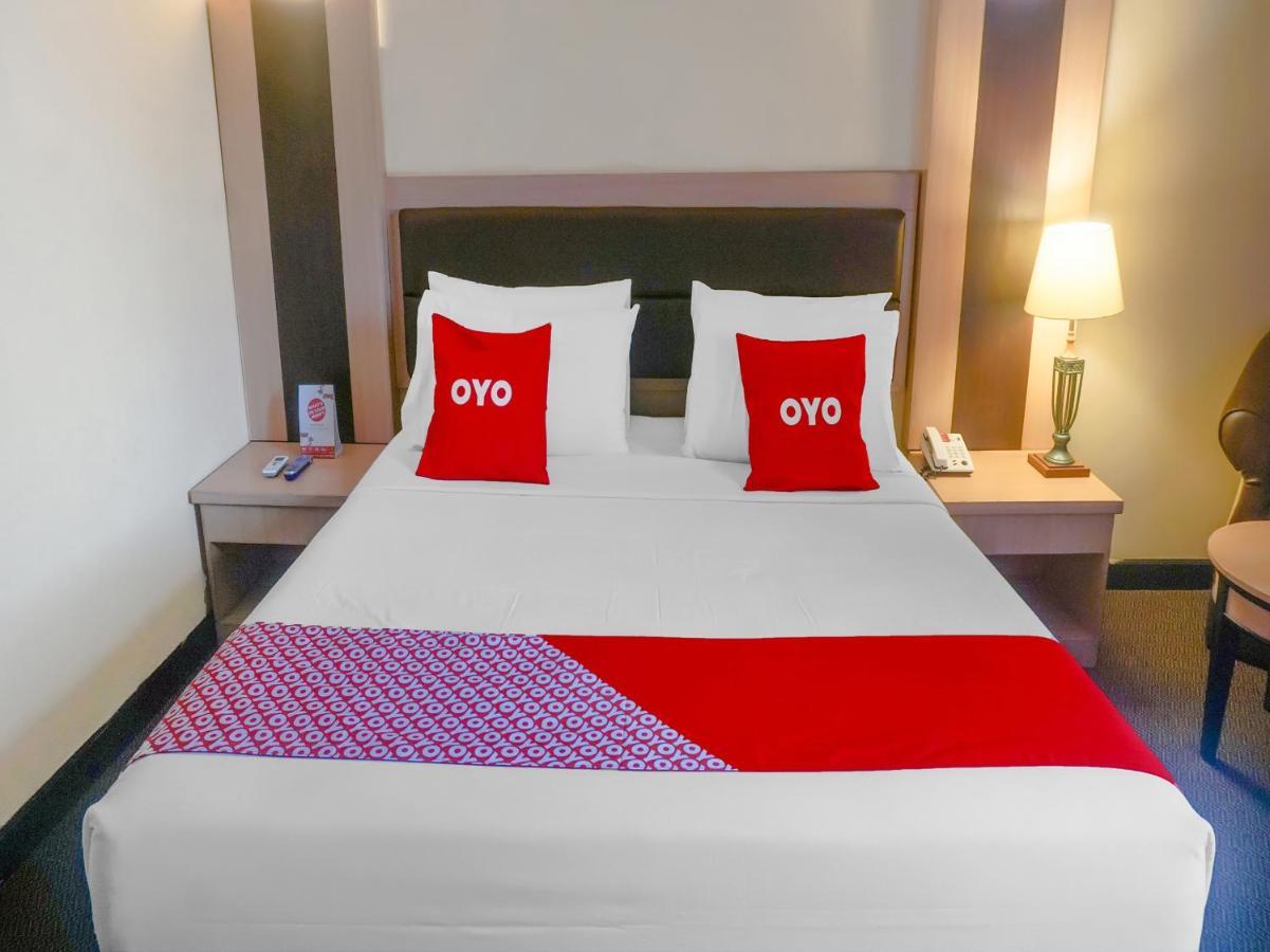 Oyo 3967 Hotel Pantai Wisata Makassar Eksteriør billede