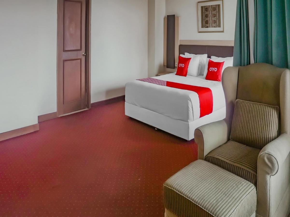 Oyo 3967 Hotel Pantai Wisata Makassar Eksteriør billede