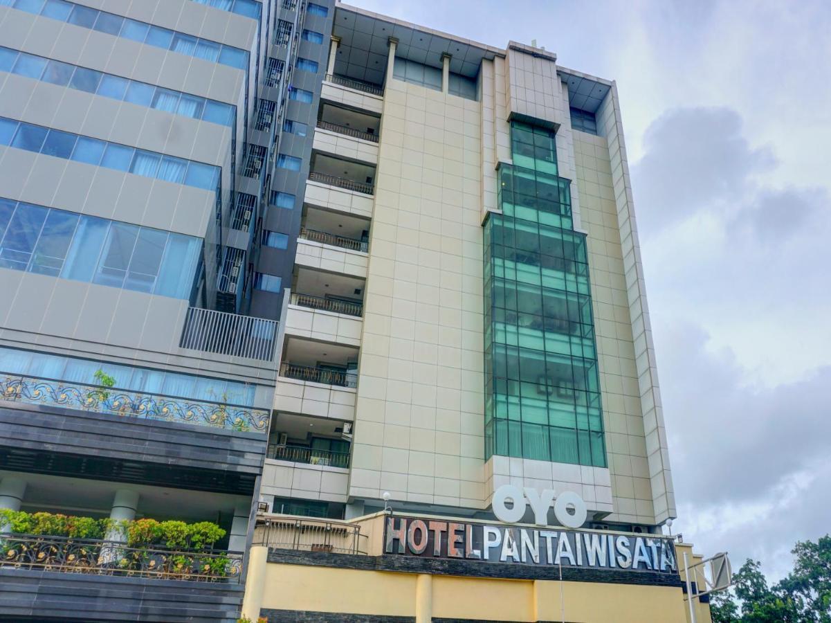 Oyo 3967 Hotel Pantai Wisata Makassar Eksteriør billede